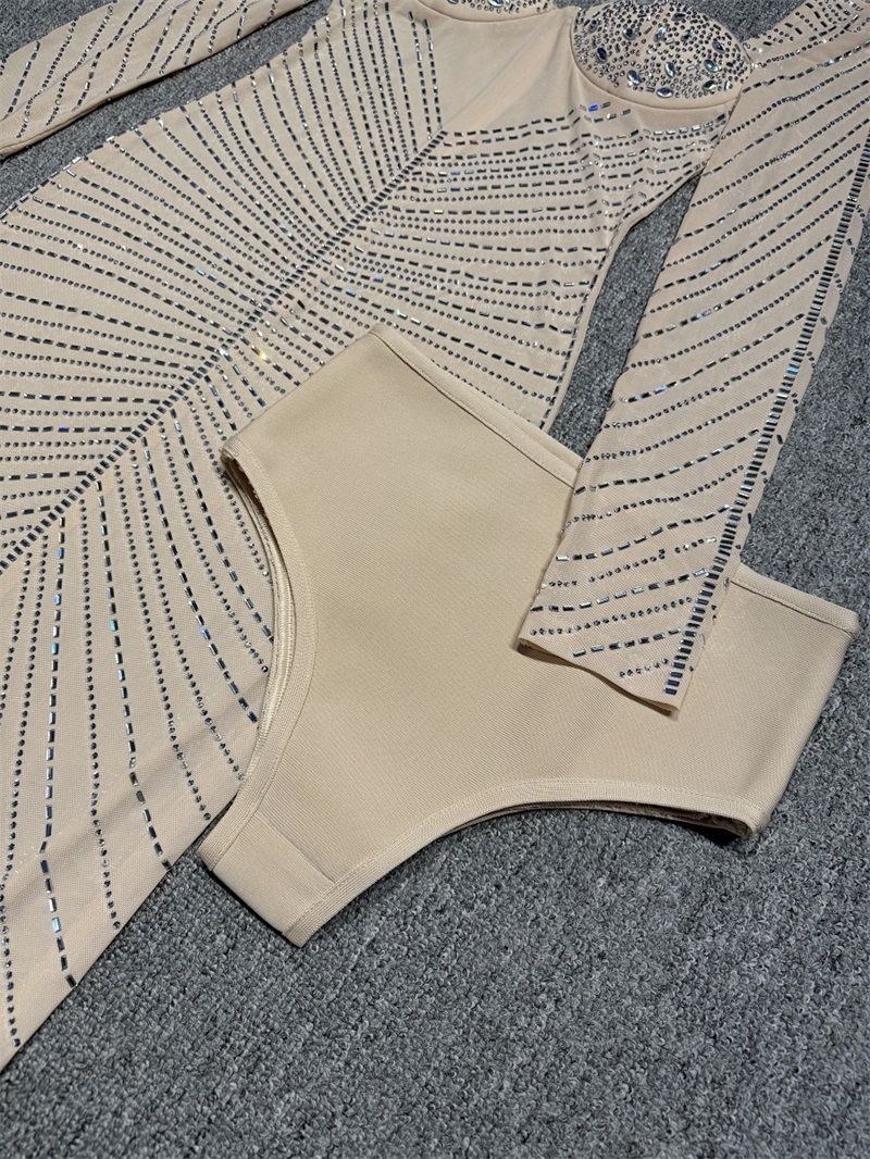 Luxury Crystals Beige Women Pr - đánh giá và giá Women'S Holiday Formal Wear
