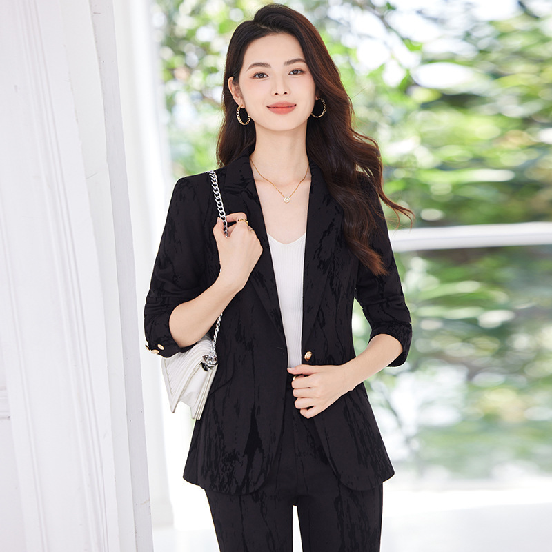 High-end Suit Jacket for Women - đánh giá và giá Women Formal Wear Look