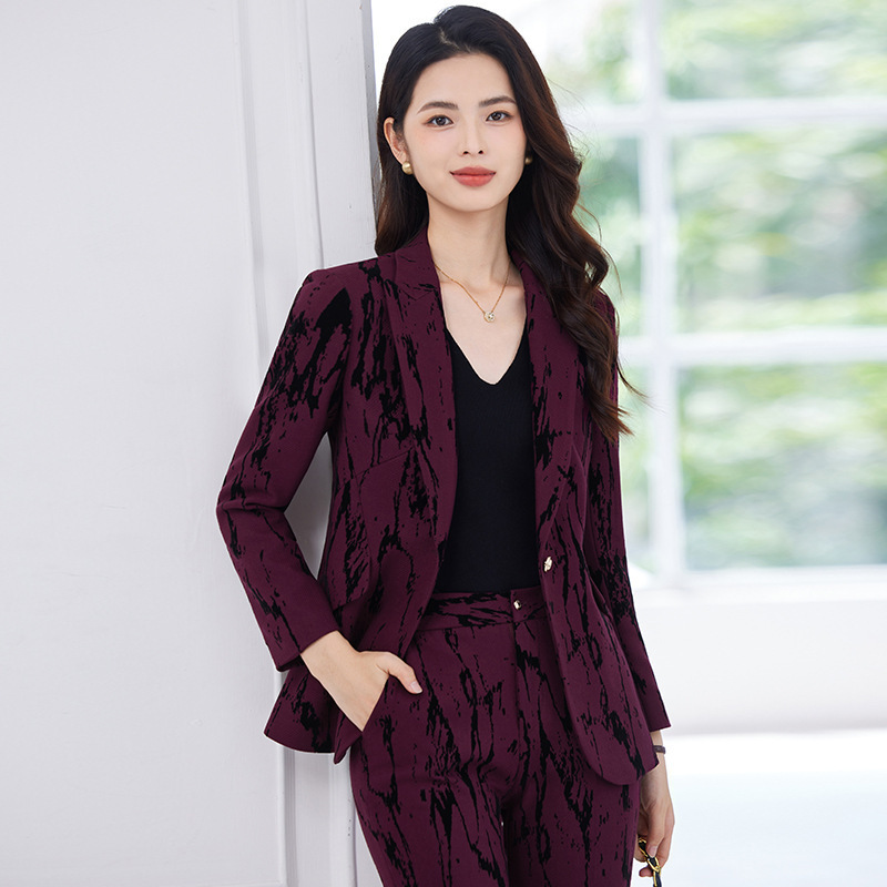 High-end Suit Jacket for Women - đánh giá và giá Women Formal Wear Look